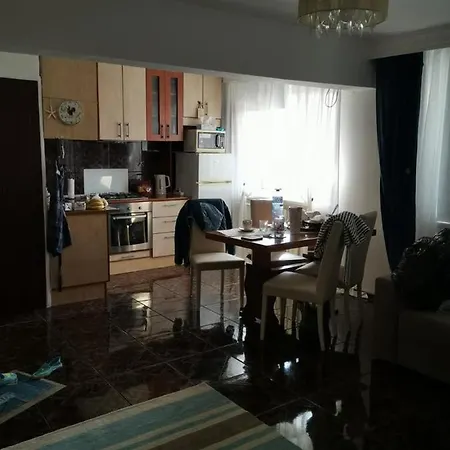 Piata Ovidiu Apartament * Constanta