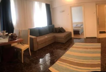 Piata Ovidiu Apartament * Constanta
